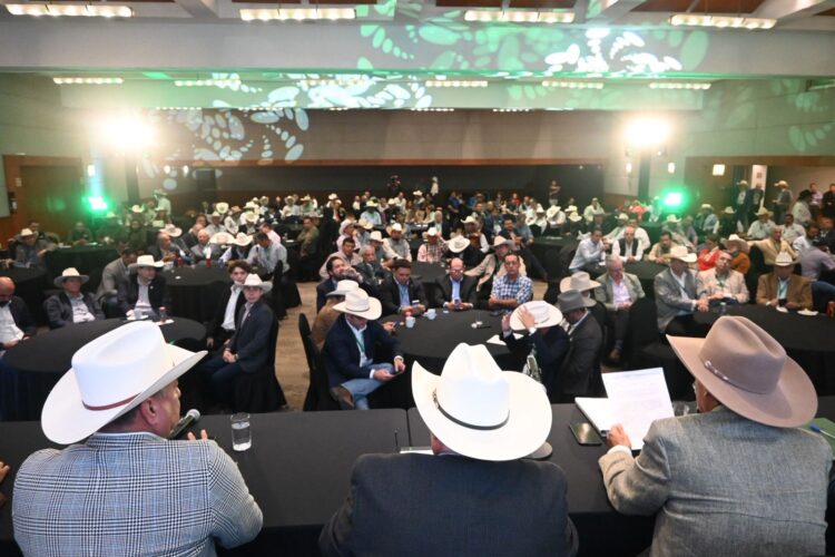 En unidad se enfrentan los problemas de sanidad y productividad de la ganadería de México