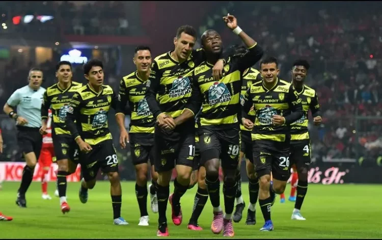 Pachuca vence 1-0 a Toluca y toma ventaja en los cuartos sobre el campeón