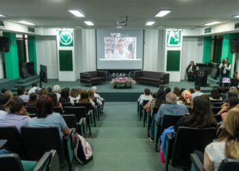 Analizan académicos e investigadores de la UAT desafíos y oportunidades de la inteligencia artificial