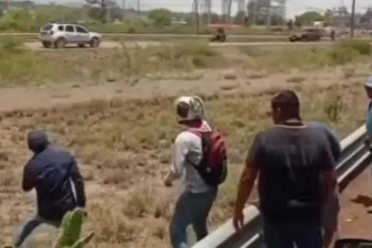 Ocho maestros resultan heridos en Oaxaca