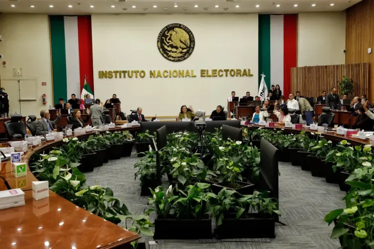 Consejeras reclaman falta de paridad en el INE