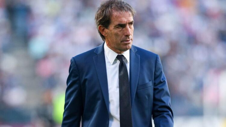 Guillermo Almada deja la dirección técnica del Real Oviedo tras confirmarse el descenso