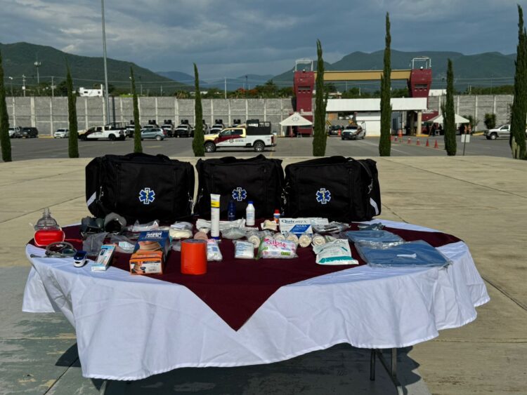 Equipan a GE con mochilas de medicina táctica