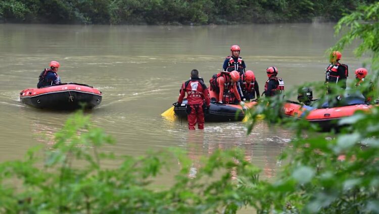 Nueve víctimas fatales y 11 desaparecidos por el impacto de lluvias extremas en China