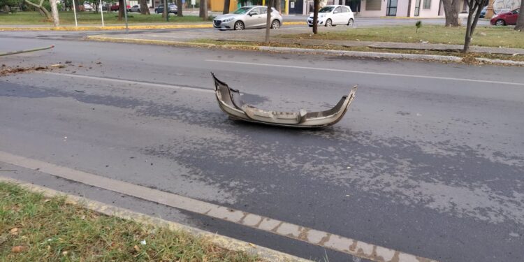 Aparatoso accidente en bulevar Praxedis Balboa