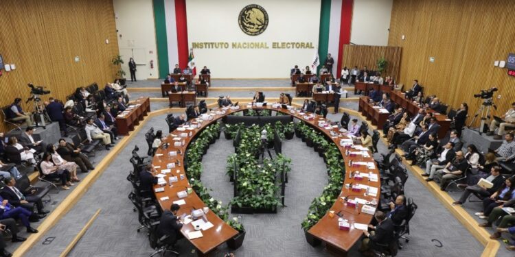 Se deslinda INE de revisar “narcocandidaturas”