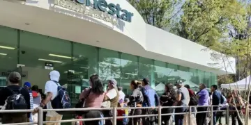 Inhabilitan a extrabajadores de Banbien y el SAT