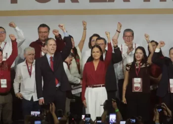 Trayectorias impecables, requisito en Morena para 2027