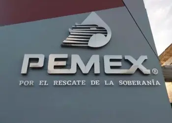 Pemex pierde millones mientras petroleras globales ganan