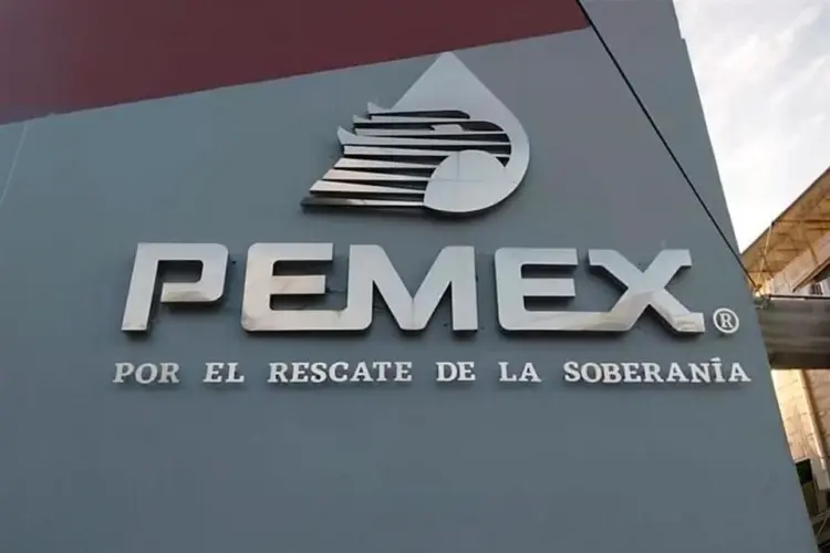 Pemex pierde millones mientras petroleras globales ganan