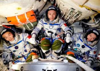 La misión tripulada de China Shenzhou-23 despega hacia la estación espacial Tiangong