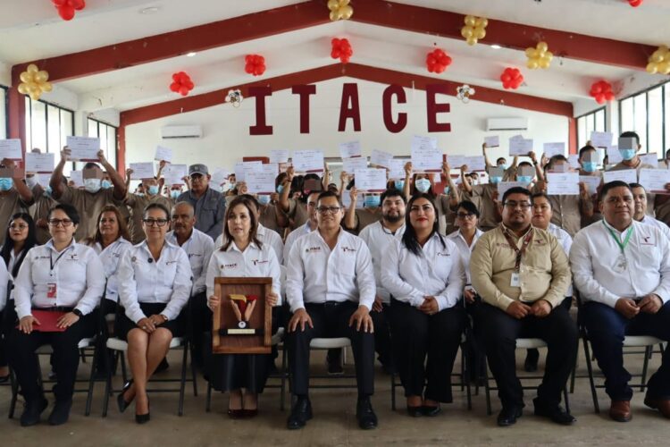Entrega ITACE 256 constancias de capacitación laboral en CEDES Matamoros