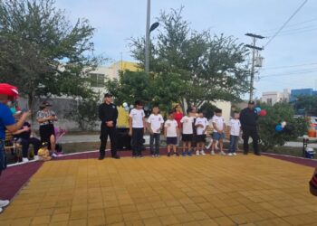 Entrega Guardia Estatal juguetes y celebra a niñas y niños de Matamoros