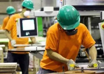 Reducción de jornada laboral elevaría costos y precios