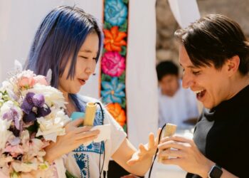La influencer Chingu Amiga anuncia su compromiso matrimonial con Rodrigo Vásquez
