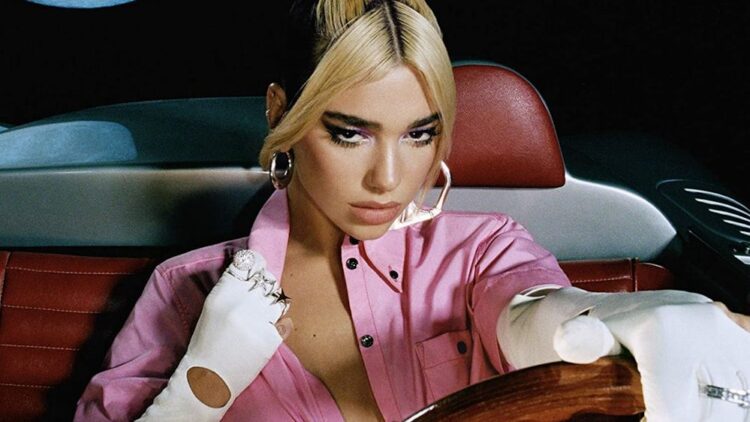 Dua Lipa demanda a Samsung por 15 millones de dólares por uso indebido de imagen