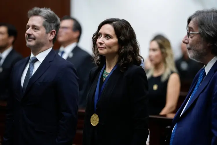 Feministas mexicanas rechazan visita de Isabel Díaz Ayuso