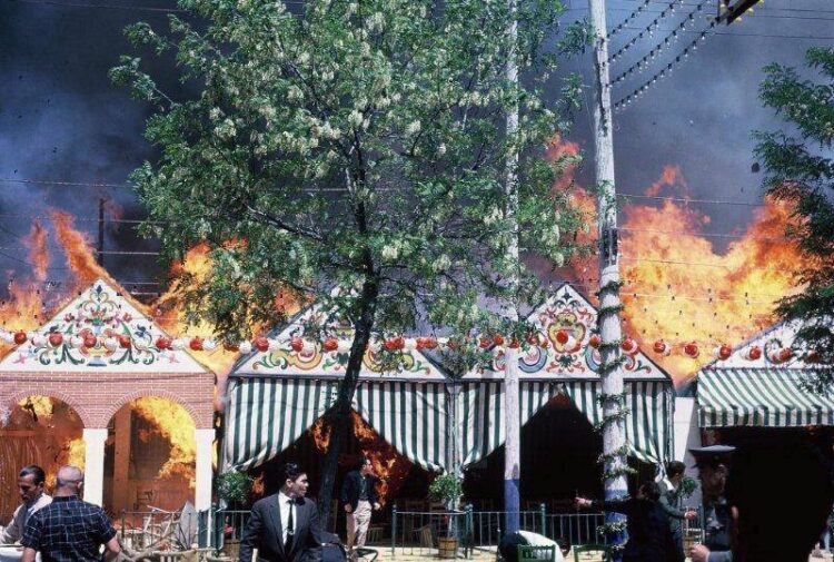 Cinco fallecidos por incendio en Feria de Tabasco