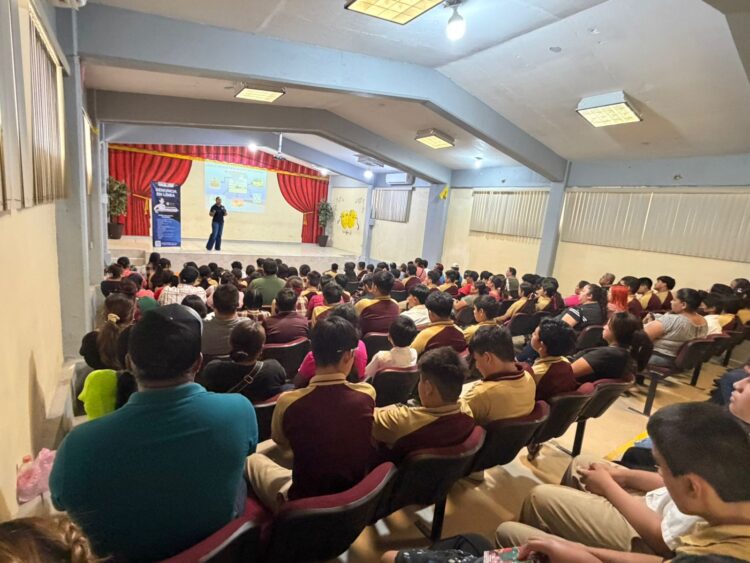 Fomentan navegación web segura en secundaria de Reynosa
