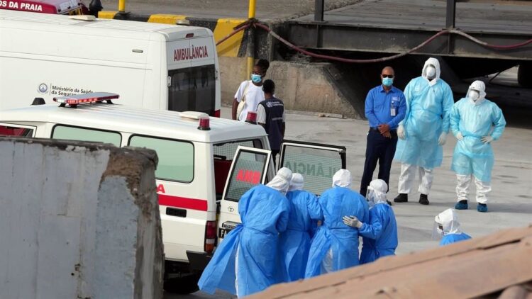 Países activan protocolos por brote de hantavirus