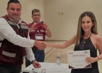 Es jueza ¡y dirigente de Morena!