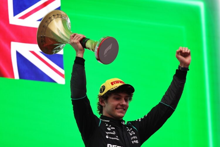 Kimi Antonelli lidera el campeonato de Fórmula 1 tras triunfos en China, Japón y Miami