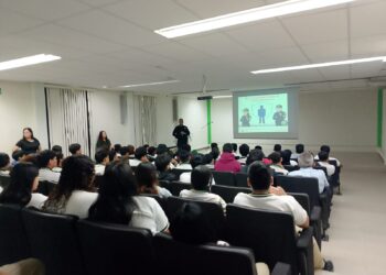 Capacitan contra delitos cibernéticos a estudiantes de El Mante