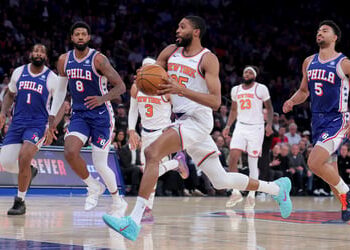 New York Knicks vencen a Philadelphia 76ers y toman ventaja en la semifinal del Este