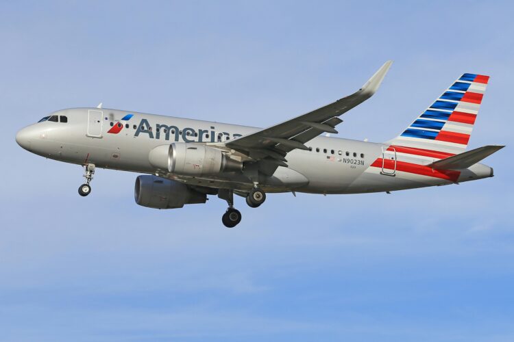 American Airlines instalará internet satelital de Starlink en más de 500 aviones de su flota