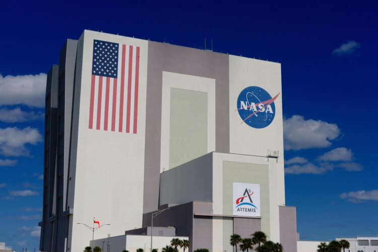 La NASA programa tres misiones no tripuladas para iniciar la construcción de su base lunar en 2026