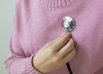 Herencia y corazón: el caso que alerta sobre los riesgos cardíacos antes de los 50