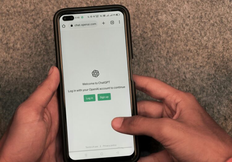 La mitad de los internautas en México usa IA