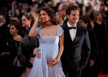 Barbara Palvin y Dylan Sprouse confirman su primer embarazo en el Festival de Cannes 2026