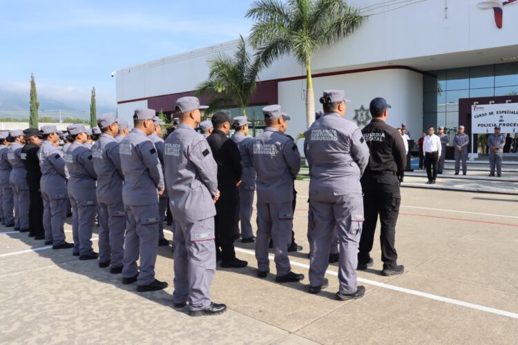 Especializan a 30 policías en justicia penal