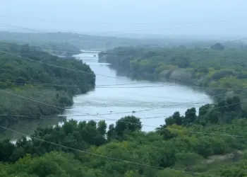 Alerta en Nuevo Laredo, aumenta nivel del río Bravo