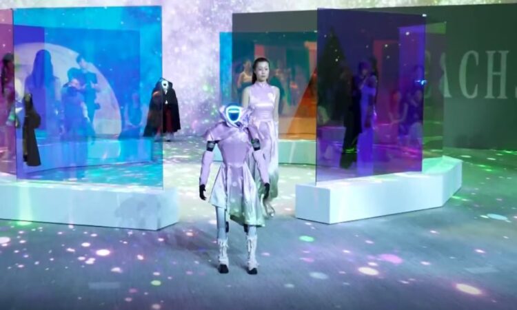 Desfile de moda futurista en Corea del Sur con robots humanoides