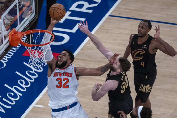 Histórica remontada de 22 puntos: Knicks derrotan a Cavaliers en tiempo extra
