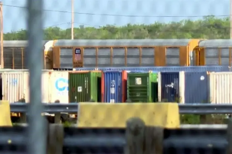 Identifican a tres mexicanos muertos en tren de Texas