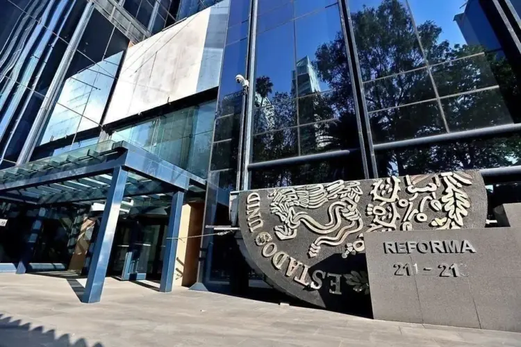 Gobierno cancela venta de exsedes de PGR