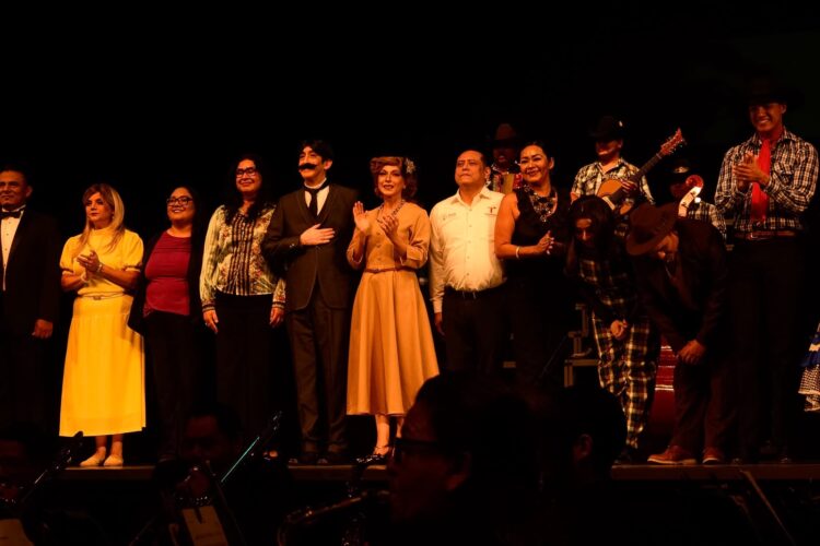 Reconocen con puesta en escena en gran teatro de Victoria legado de Amalia González Caballero