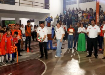 Inaugura Dámaso Anaya tres encuentros deportivos en Ciudad Mante