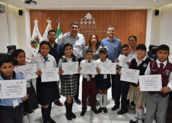 Reciben constancias en IETAM participantes de “Niñas y Niños Diputados por un Día 2026”