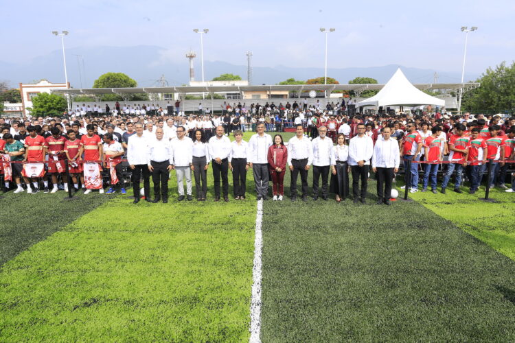 Reconoce Américo Villarreal a atletas ganadores en la Olimpiada Nacional e impulsa infraestructura deportiva
