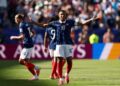 Francia supera 3-1 a Senegal con doblete récord de Kylian Mbappé