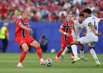 Noruega golea 4-1 a Irak en su regreso a un Mundial