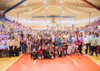 Premian Américo y María de Villarreal a ganadores del Concurso Estatal de Rondas Infantiles y Salto de Cuerda