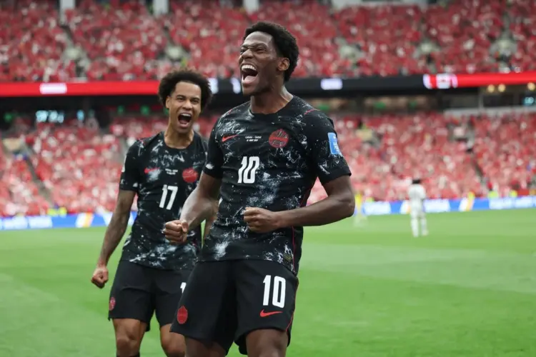Canadá golea 6-0 a Qatar y se adueña del liderato del grupo B