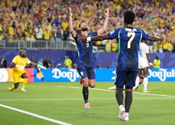 Despierta Brasil y derrota 3-0 a Haití con goles solo en primer tiempo