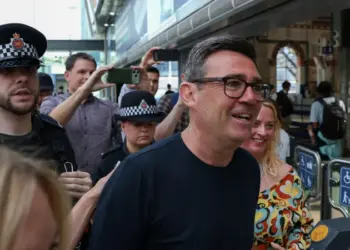 Andy Burnham el Rey del Norte busca ser Primer Ministro británico