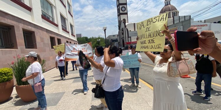 Paro escolar afecta a más de mil alumnos